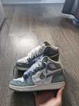 Nike Jordan 1 mid