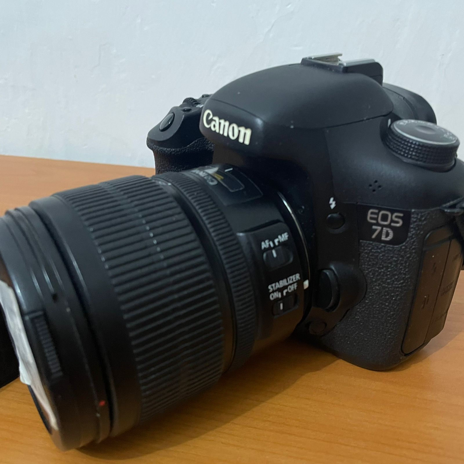 Камера CANON EOS 7D.