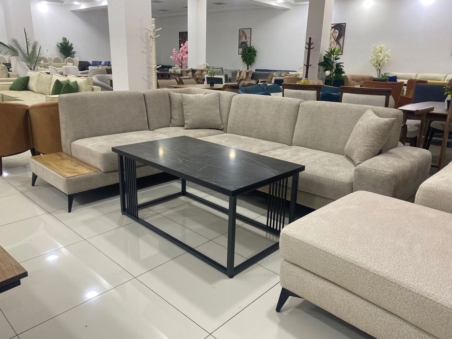 Журнальный столик