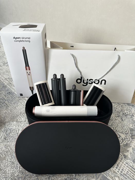 Dyson стайлер,расческа в подарок