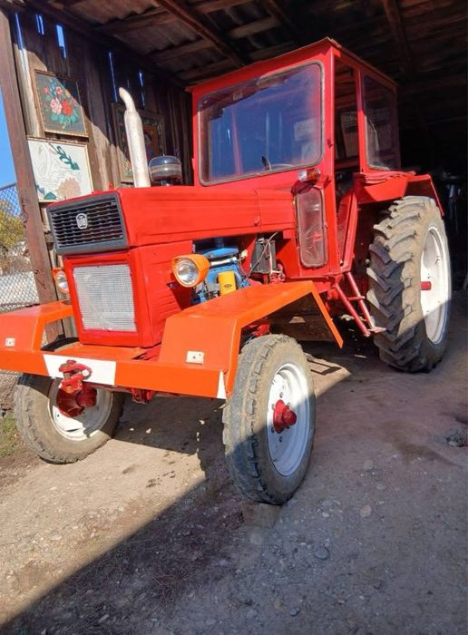 Vând tractor agricol U650.Pentru detalii ma puteti contacta