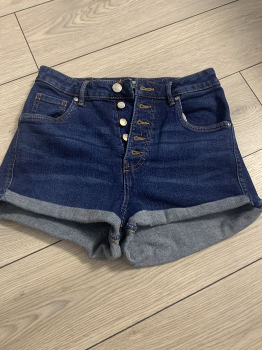 Blugi scurti Zara
