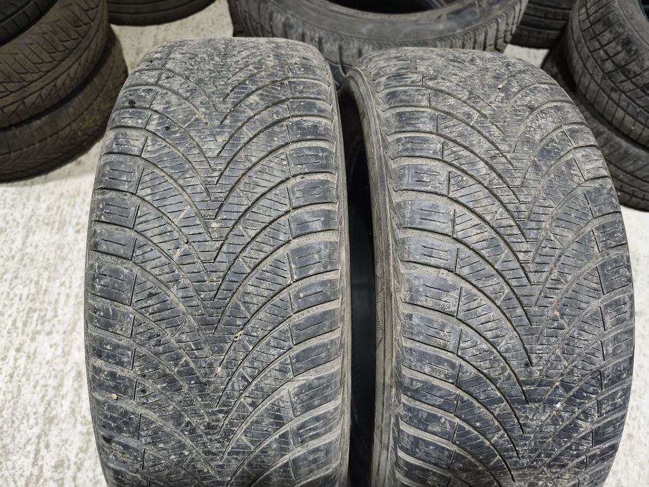Set 2 anvelope iarna Kumho 235/55R19