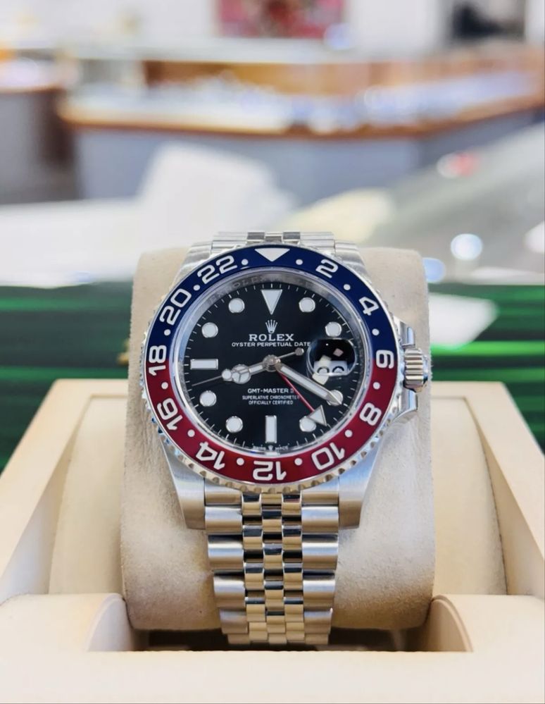 Часовник Rolex Pepsi НАМАЛЕН!
