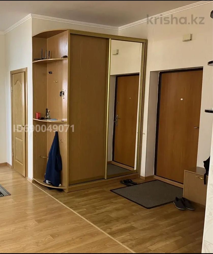 Продам шкаф купе в прихожую