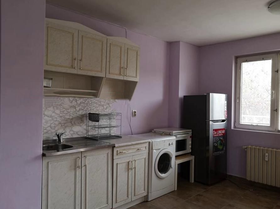 Дава се под наем Едностаен апартамент в София, Гео Милев - 40 кв.м за 400 € - Снимка #2