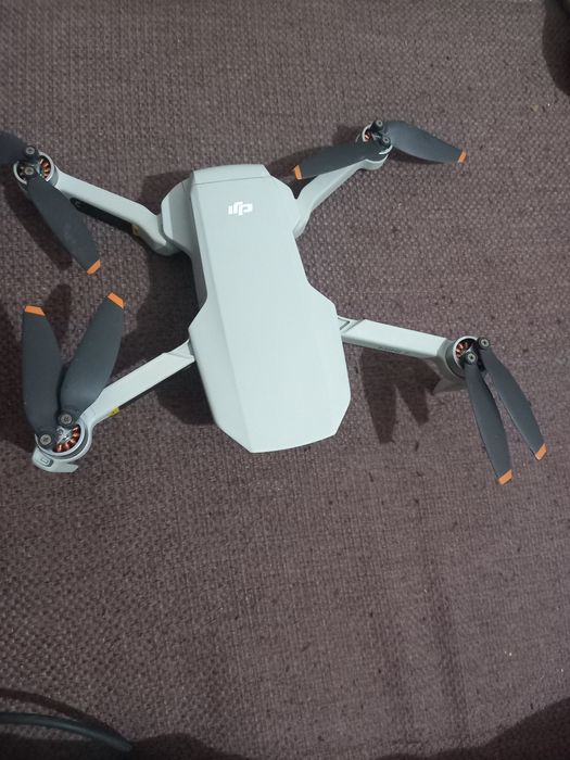 Vând Dronă dji mini 2