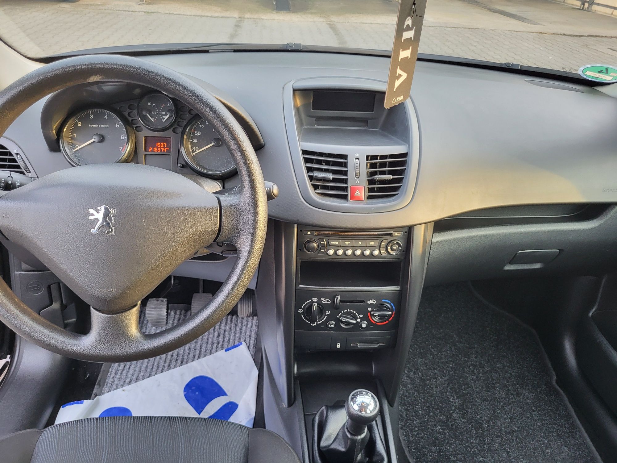 Vand Peugeot 207, 1,4 benzina 2009,