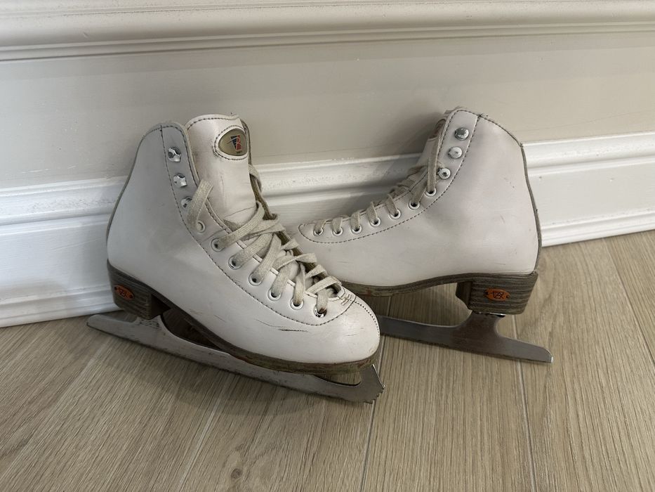 Коньки для фигурного катания