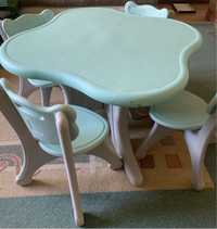 Продам детский столик со стульями