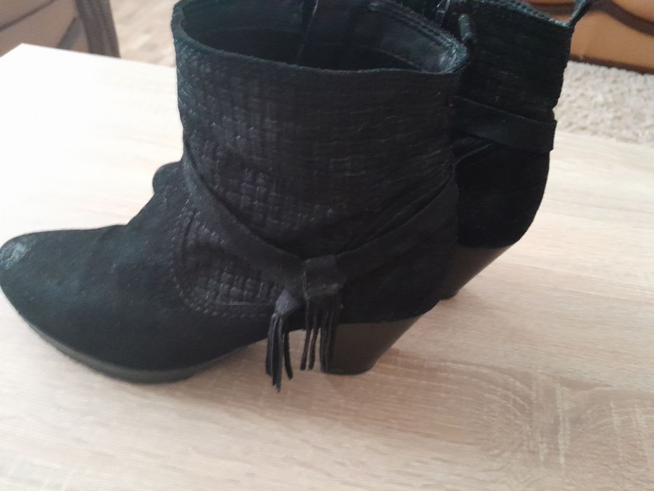 Vând cizme/botine