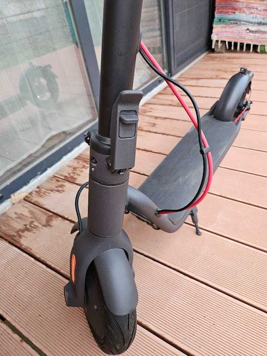 Електрическа тротинетка NAVEE E-SCOOTER V50I PRO  - Нова