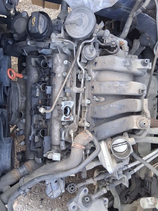Двигател на части vw touran,caddy golf 5,audi a3 ..1,6 fsi