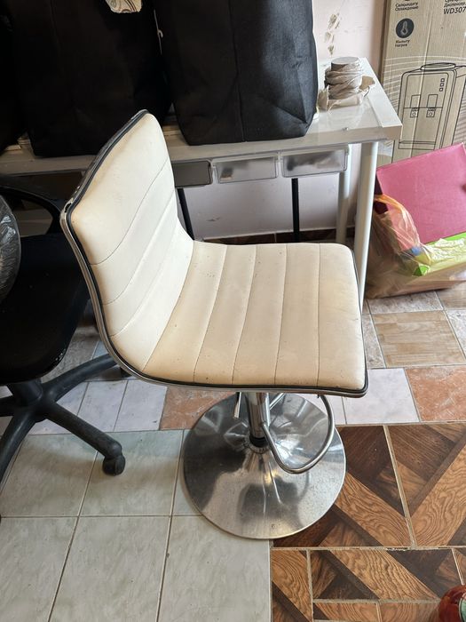 Продам барный стул