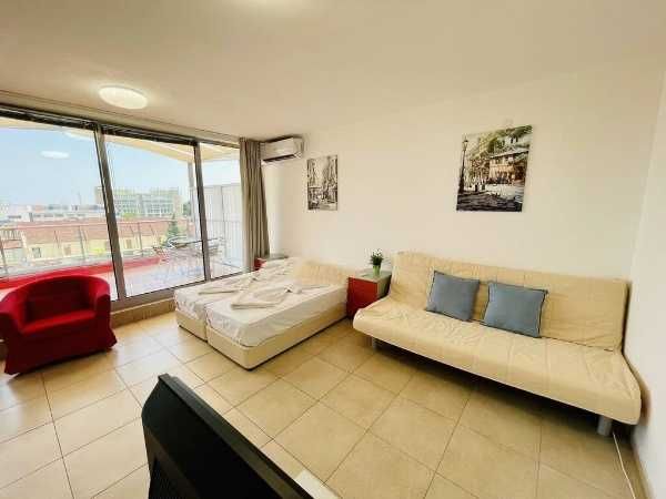 Продава се Двустаен апартамент в к.к. Слънчев бряг - 80 кв.м за 1207 €/кв.м - Снимка #1