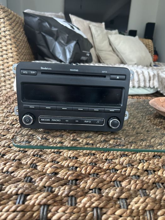 Casetofon original skoda fabia 1 2011