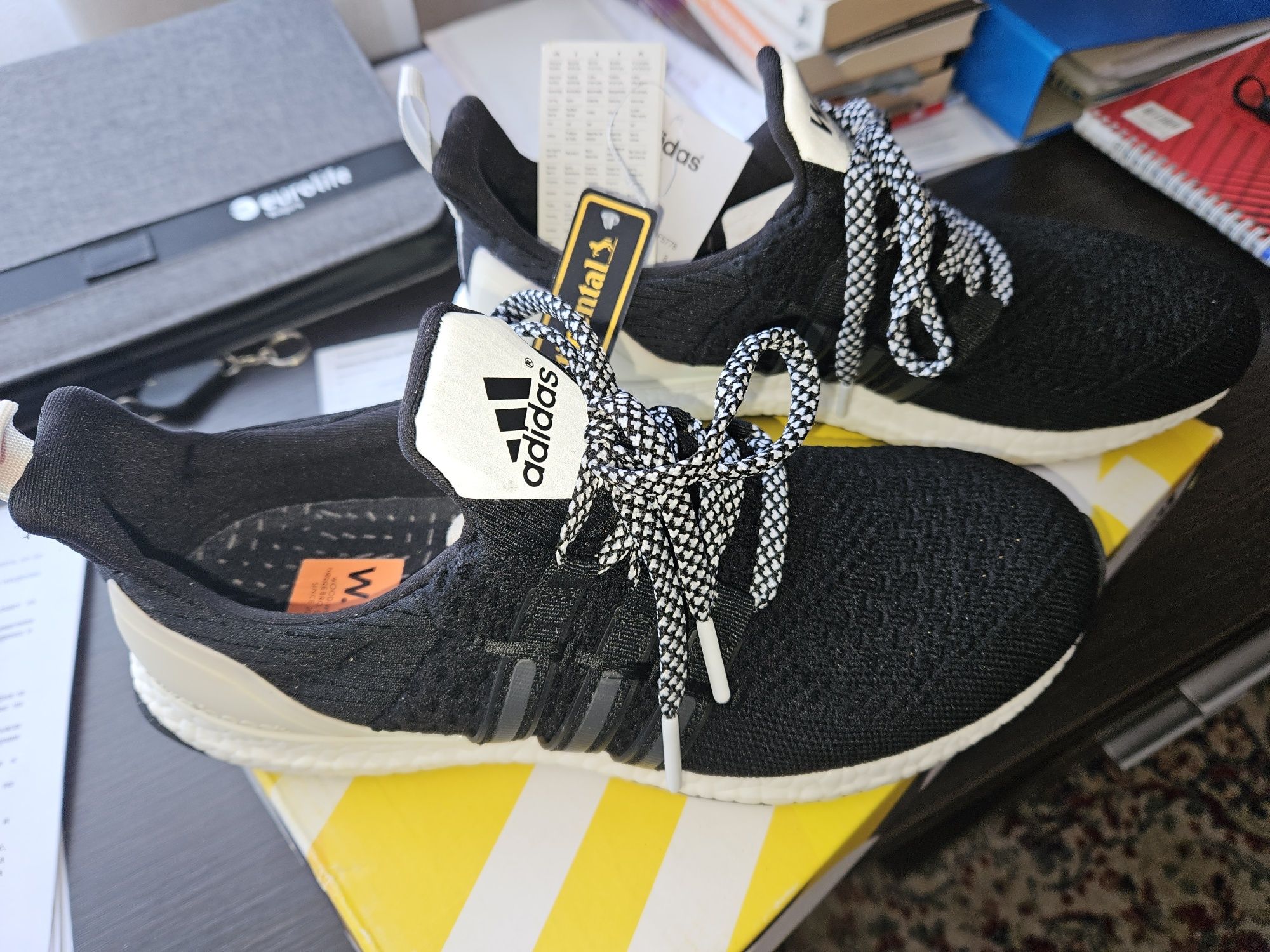 Маратонки Adidas Ultra Boost 42