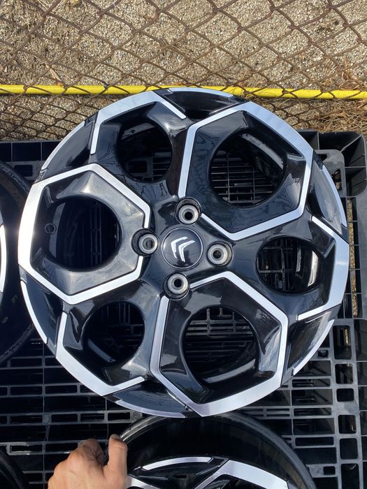 17 цола 4 х 108 мм Ситроен , Citroen  e - C 3