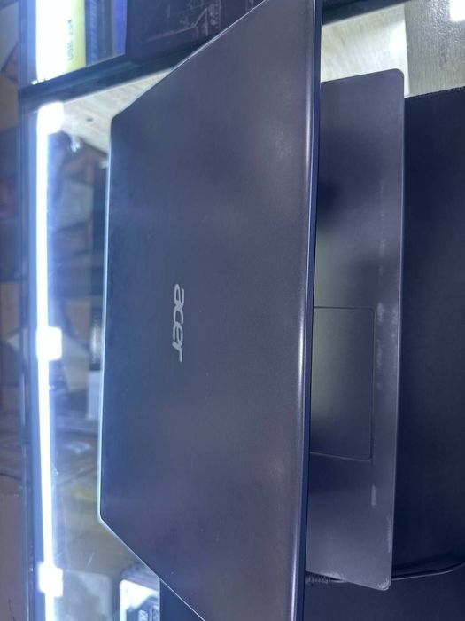 Notebook sotiladi Acer Aspire 3