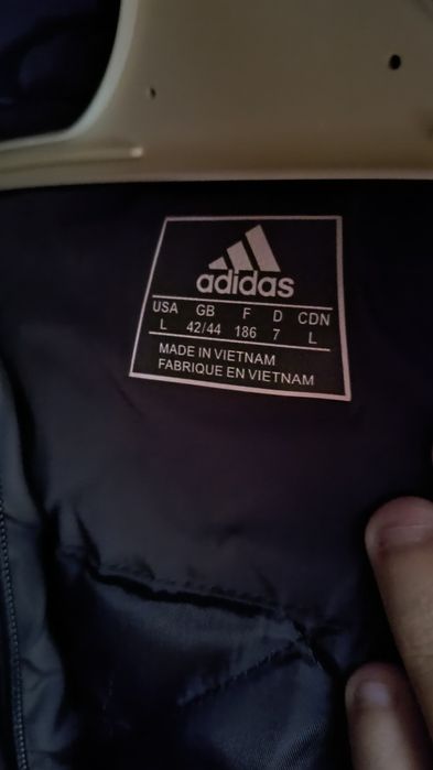 Целусезонно яке Adidas ADV 91-18