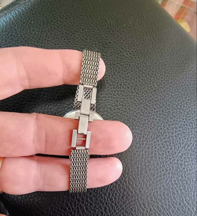 Сребърна Дамска Гривна Часовник  Механичен