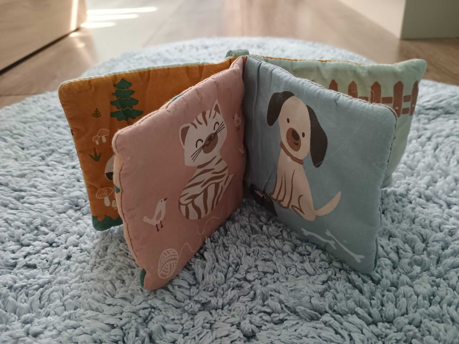 Бебешки играчки подходящи за количка и кошара