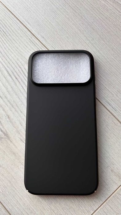 Кейс Iphone 17 pro max