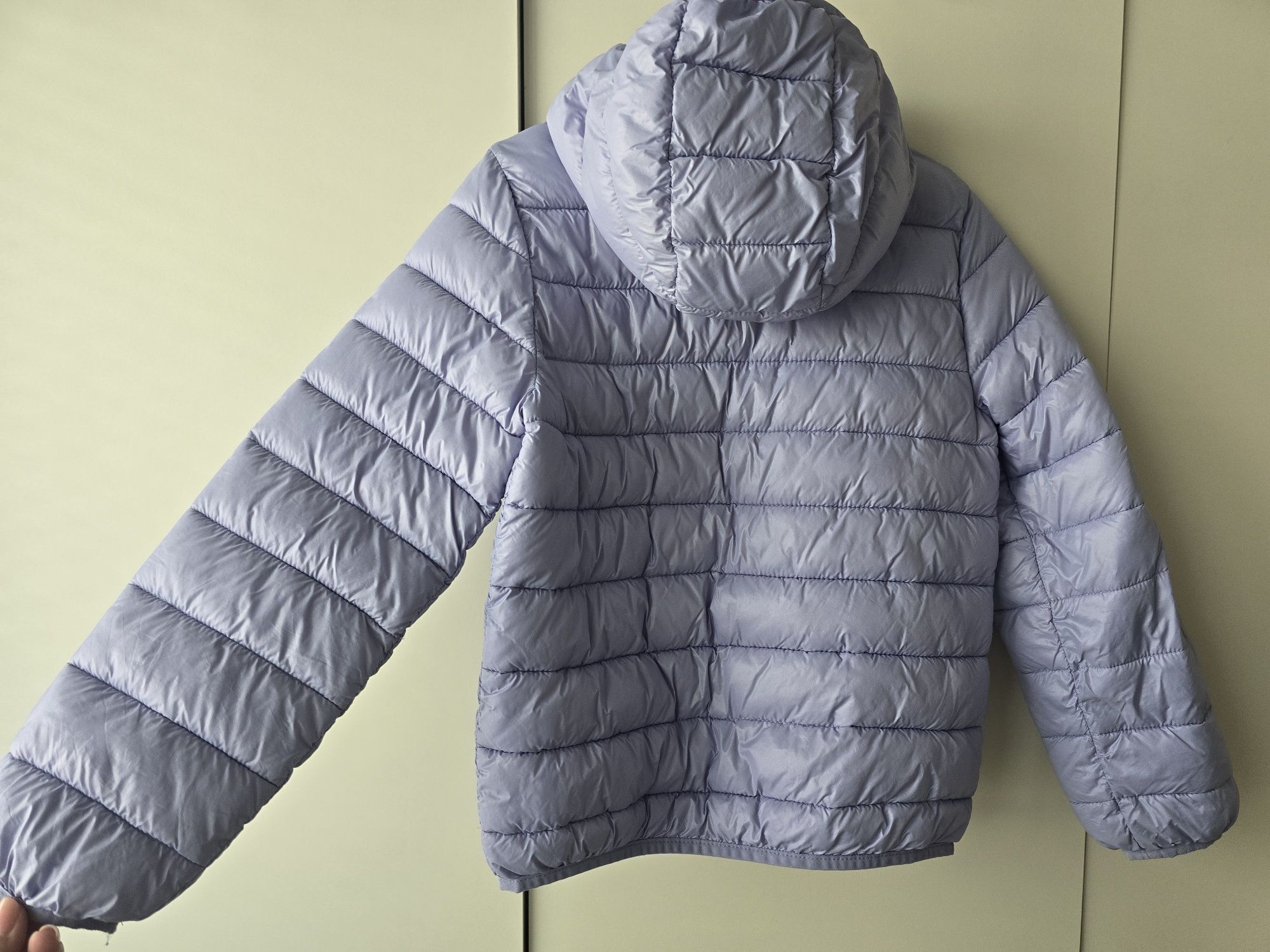 Яке за момиче Benetton