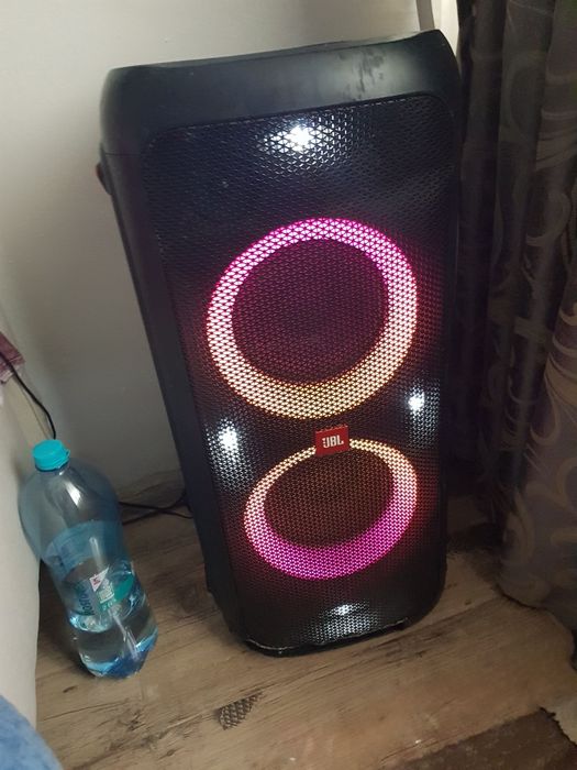 JBL PARTY BOX 200-240W-ieftin