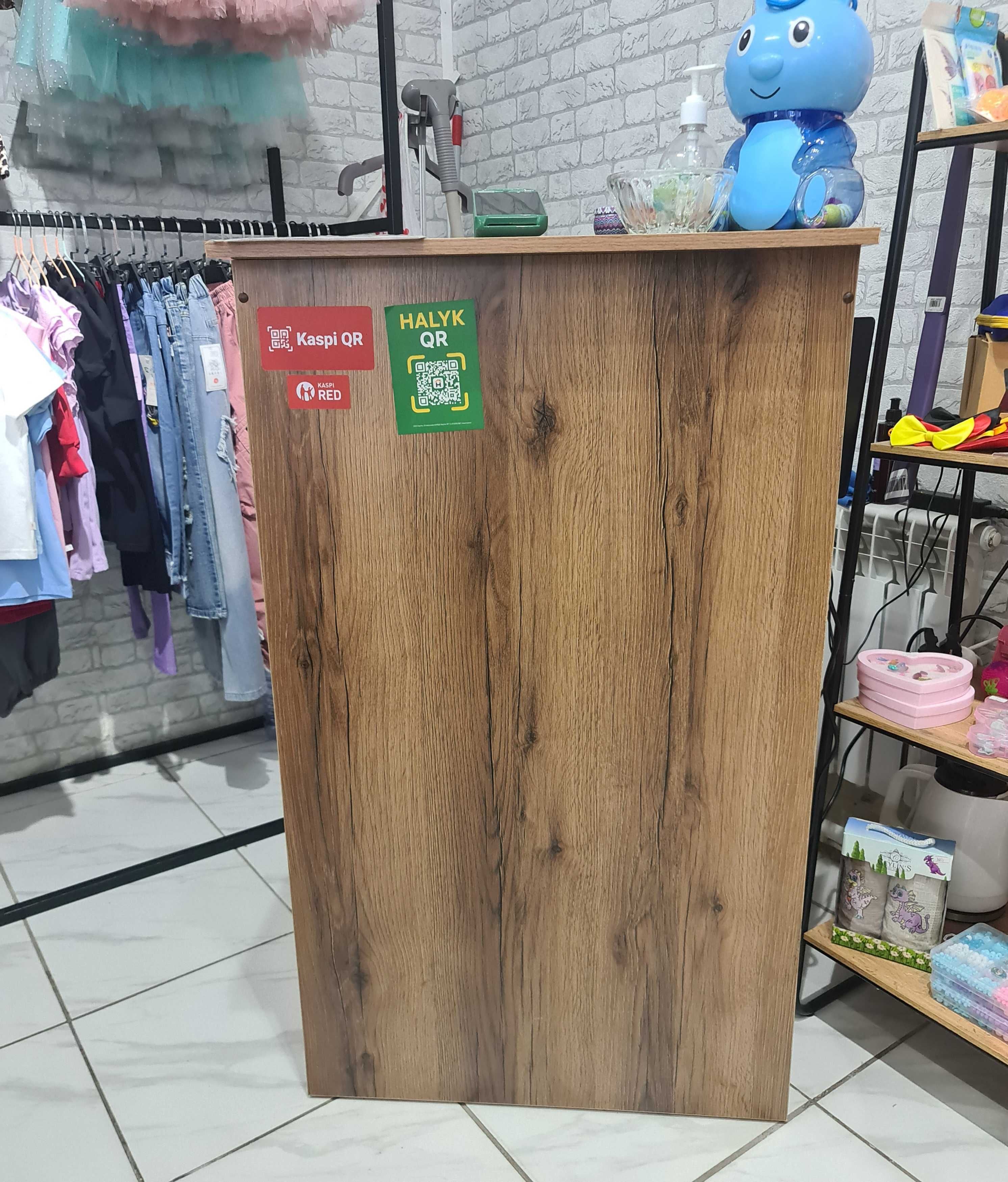 Продам ресепшн  и стул
