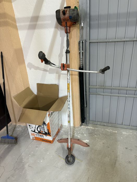 Vand trimmer de tuns iarba