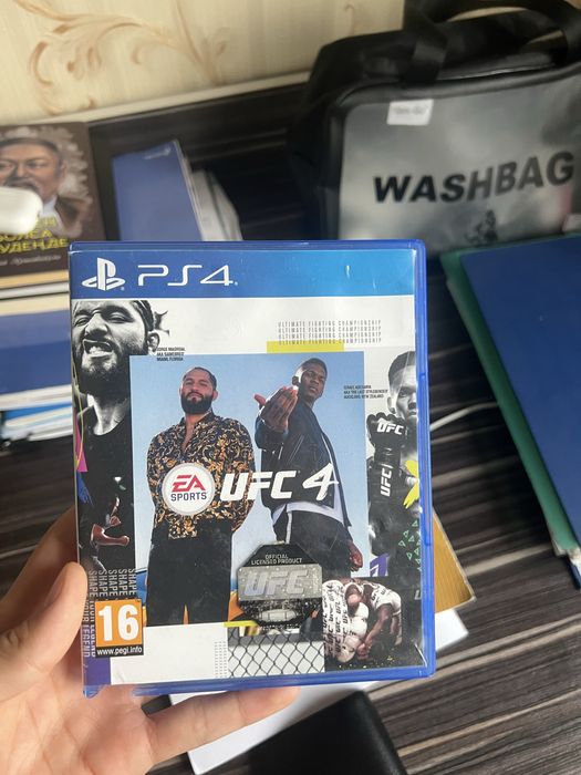 продам UFC4 и SPIDER MAN на PS4 ориг