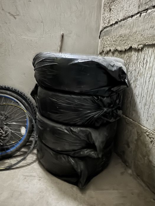 Зимние  шины 235/60 R18