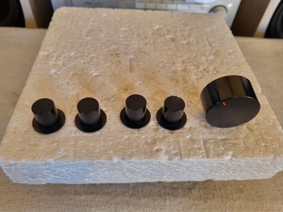 Set Butoane Denon. Impecabile.