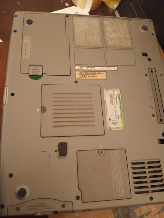 Laptop dell pentru piese