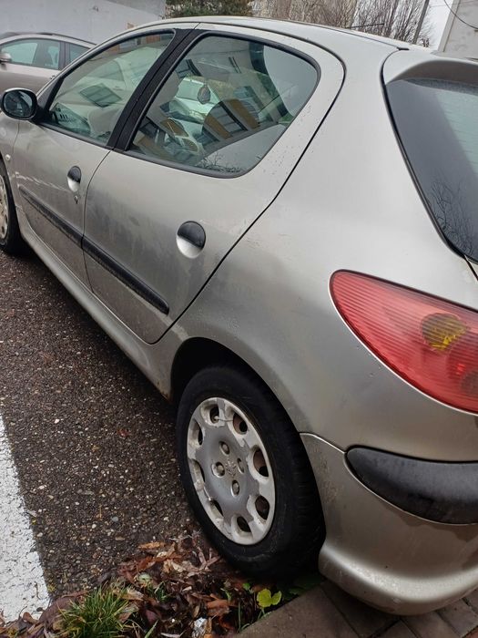 Autoturism Peugeot 206