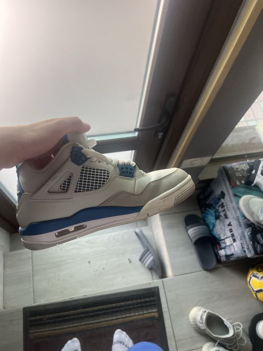 Jordan 4 military blue
