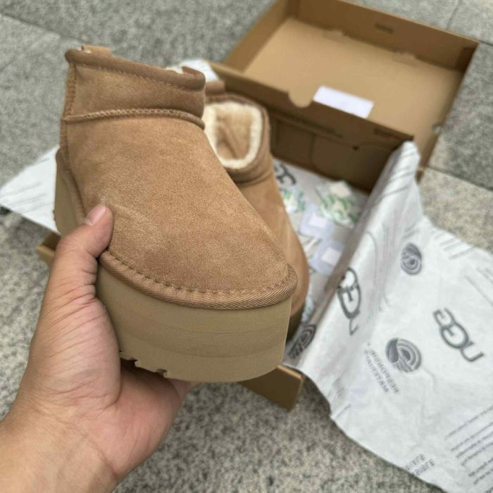 Ugg classic untra mini