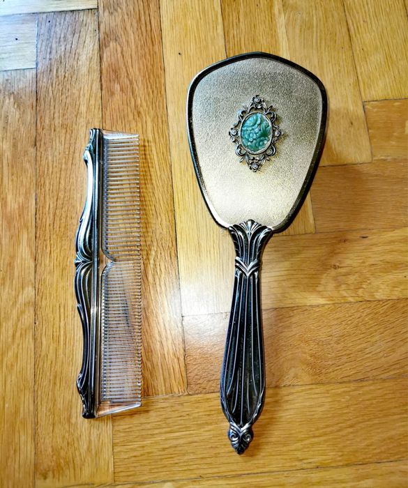 Гребен и четка бронзов комплект тежък с позлатен гръб нефритен детайл