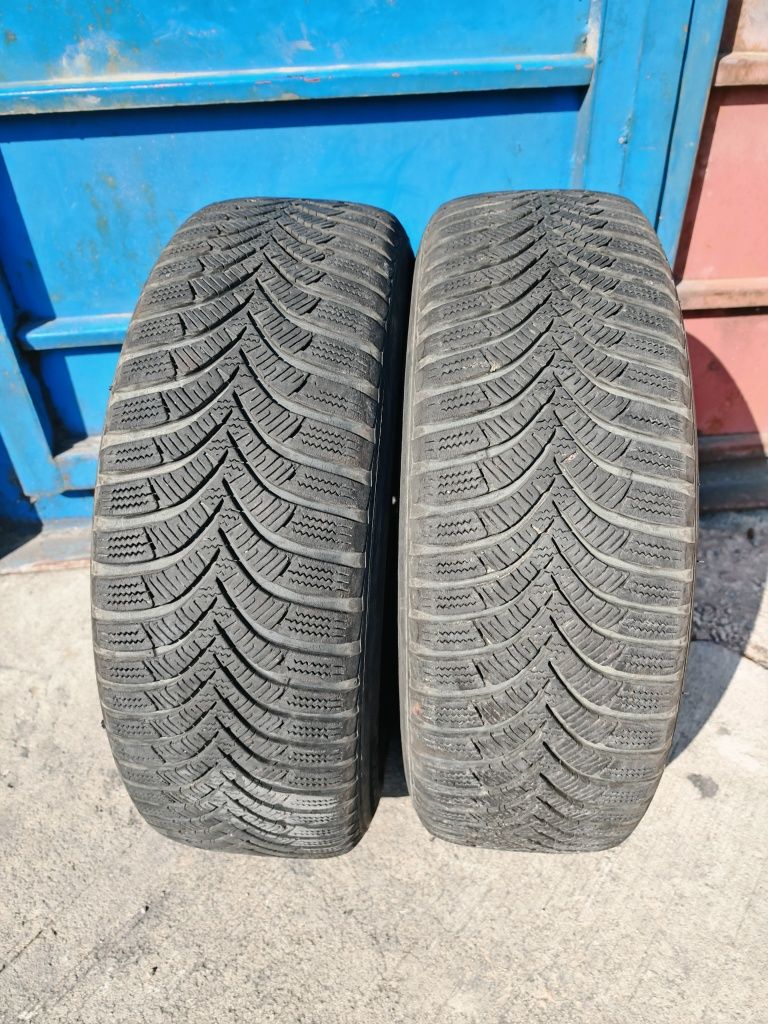 Джанти със зимни гуми 2бр. 195 65 15 Hankook