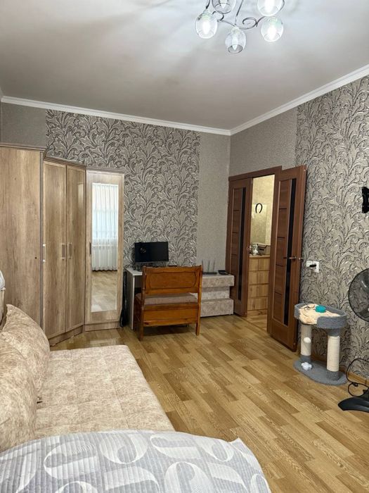 Продается отличная квартира на Ахмад Югнакий