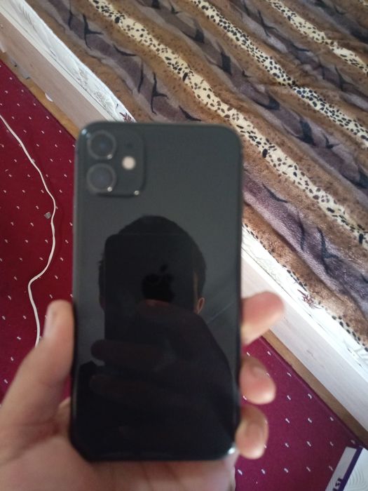 Iphone 11  Yomkosti81