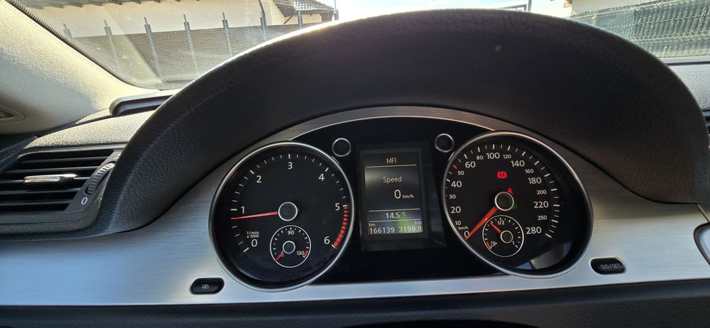 Volkswagen Passat CC 2.0 TDI