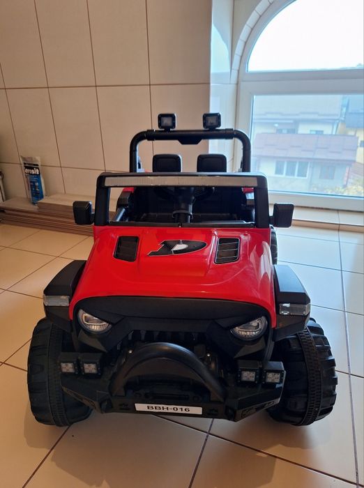 Mașină electrica cu telecomanda