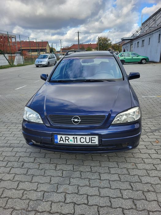 Opel Astra G, condiție bună, kilometri puțini.