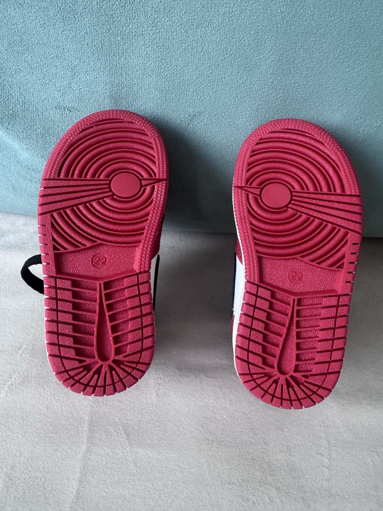 Детски маратонки NIKE JORDAN