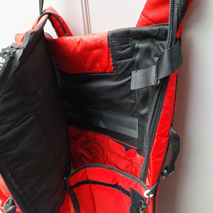 НАЙ ДОБРАТА ОФЕРТА Charly Затворена СБРУЯ + Парашут за парапланер