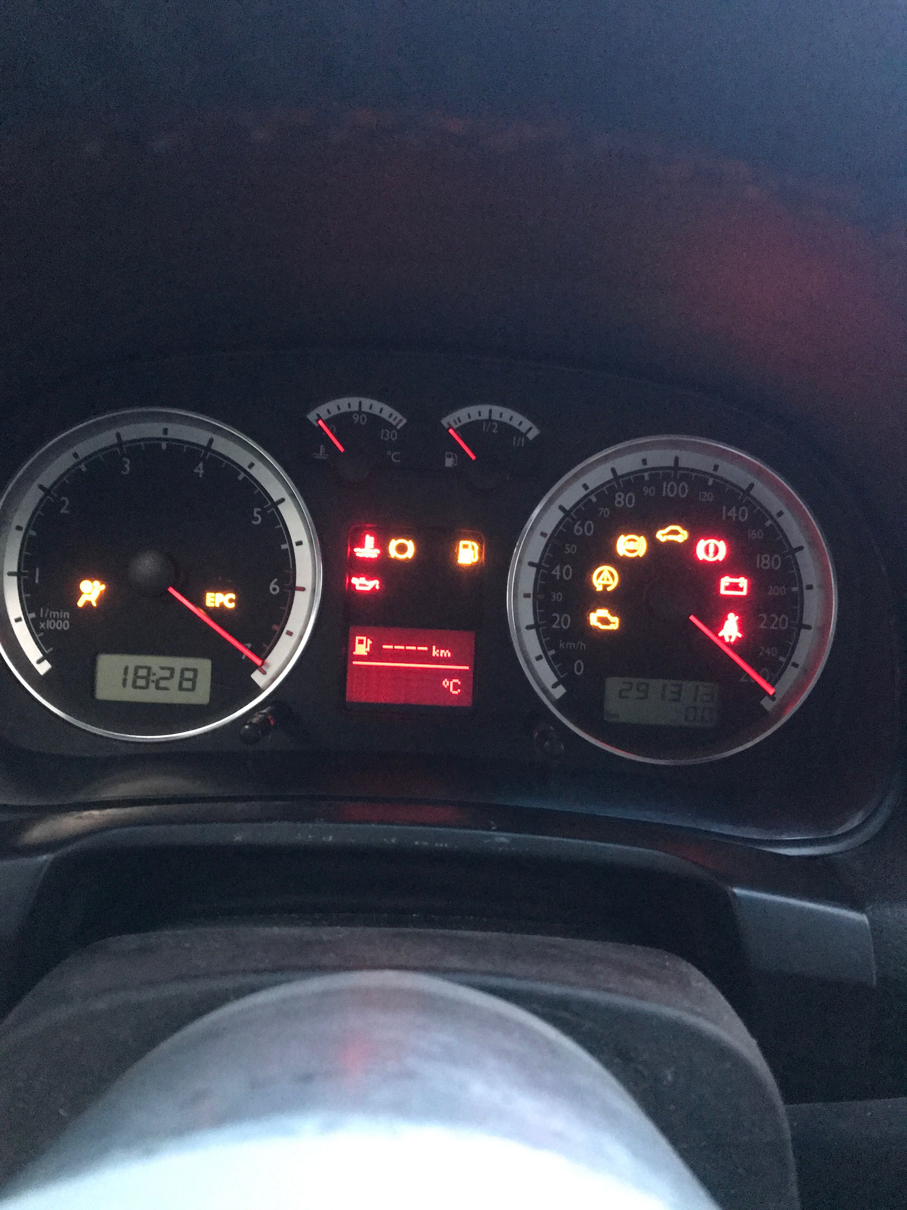 Километраж за vw Голф4 Бора Имо3 Бензин