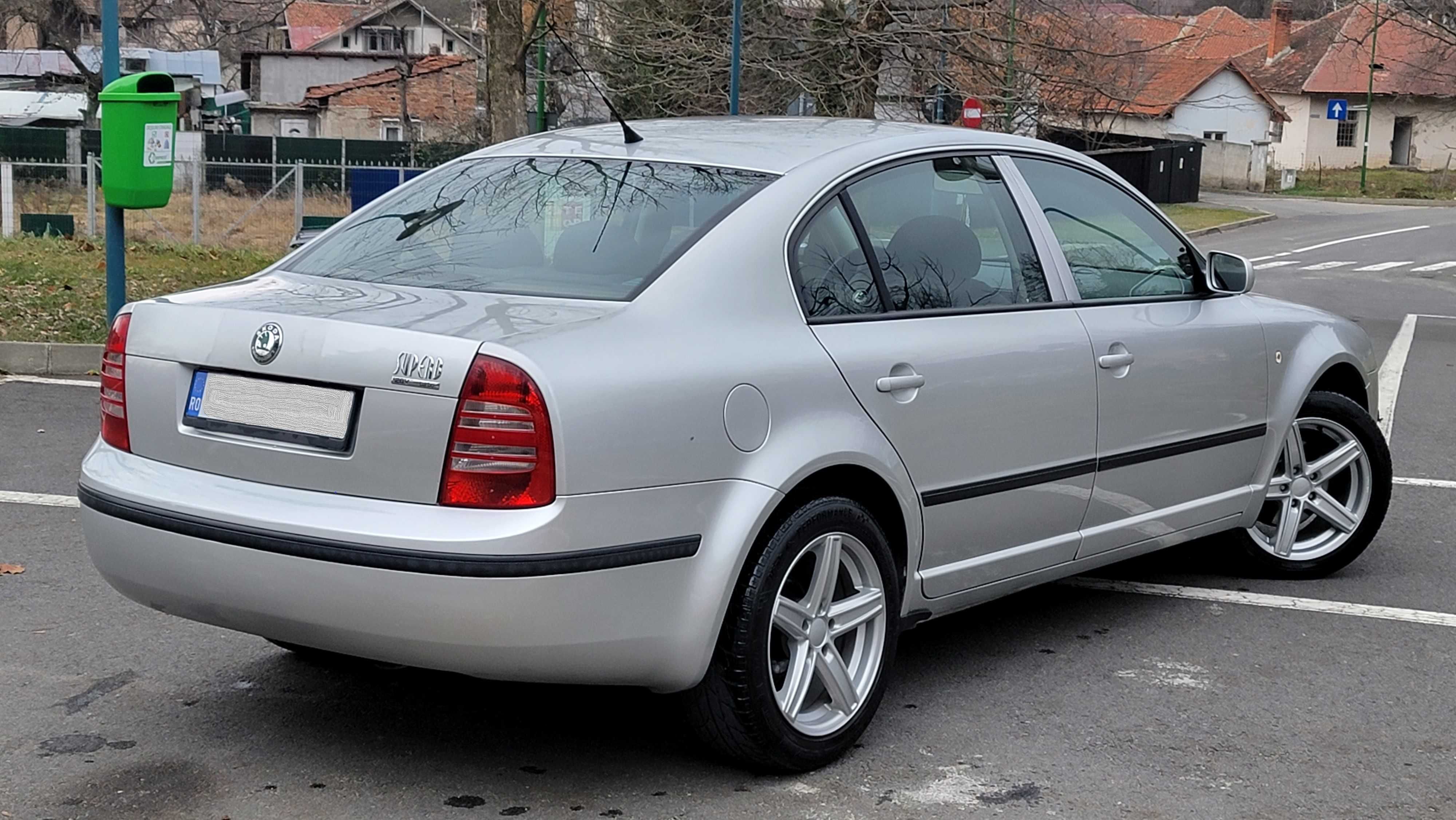 Skoda Superb  AUTOMATA 1.8T Benzina 150 CP (NU TSI NU FSI)