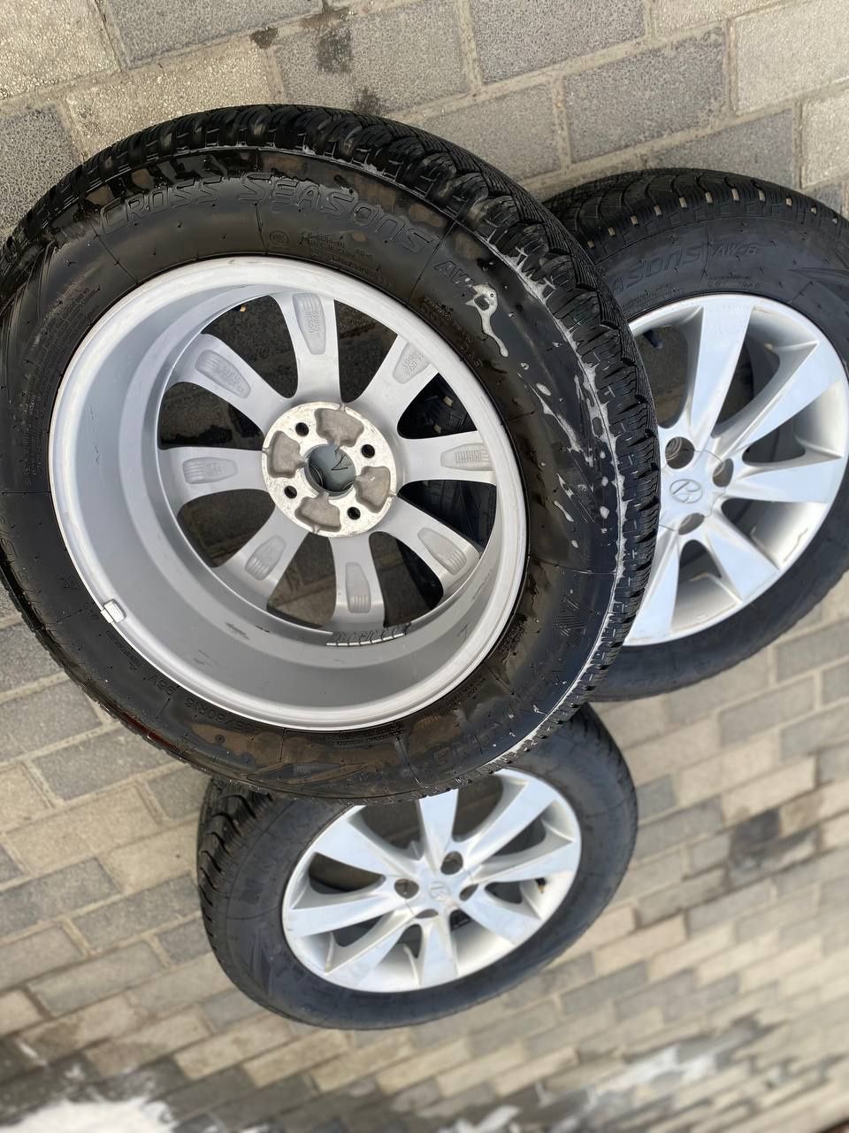 Diska balon Hyundai,   Lada kruz